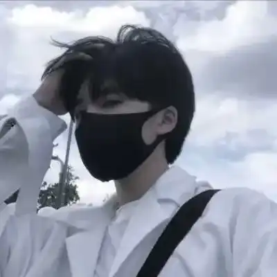 乐奕雨
